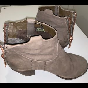 Sam Edelman Leslie Ankle Boots